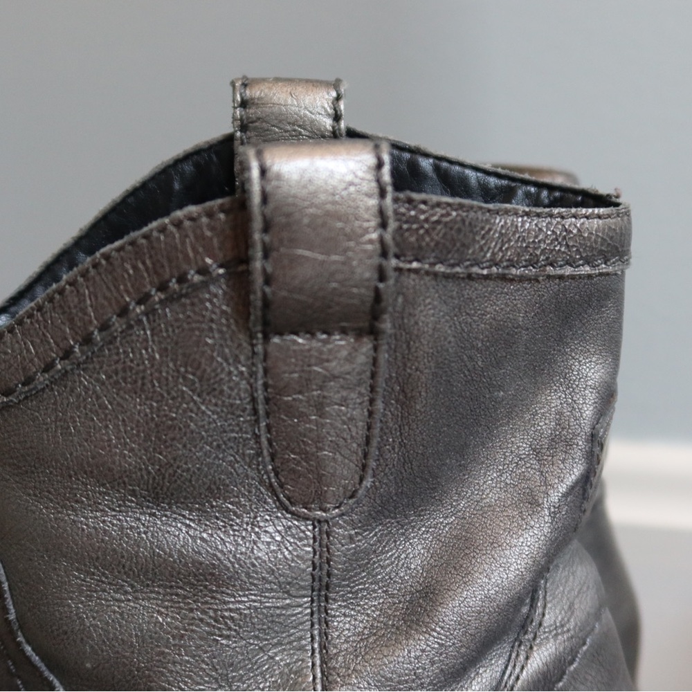 Silver Guess Cowboy‎ Boots - Picture 9 of 10